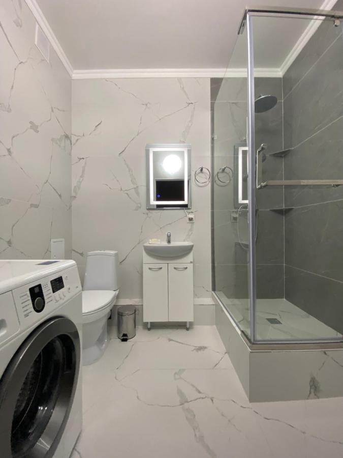 Apartment in the city centre Astana Ngoại thất bức ảnh