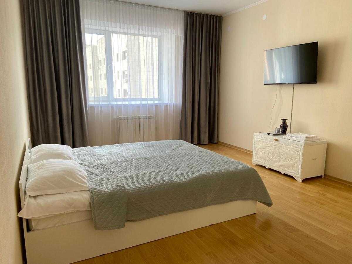 Apartment in the city centre Astana Ngoại thất bức ảnh
